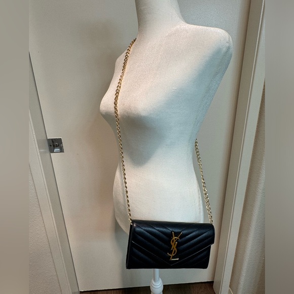 ❌SOLD❌EUC Authentic Saint Laurent Monogram Matelasse Leather Wallet Navy Blue - Picture 2 of 13